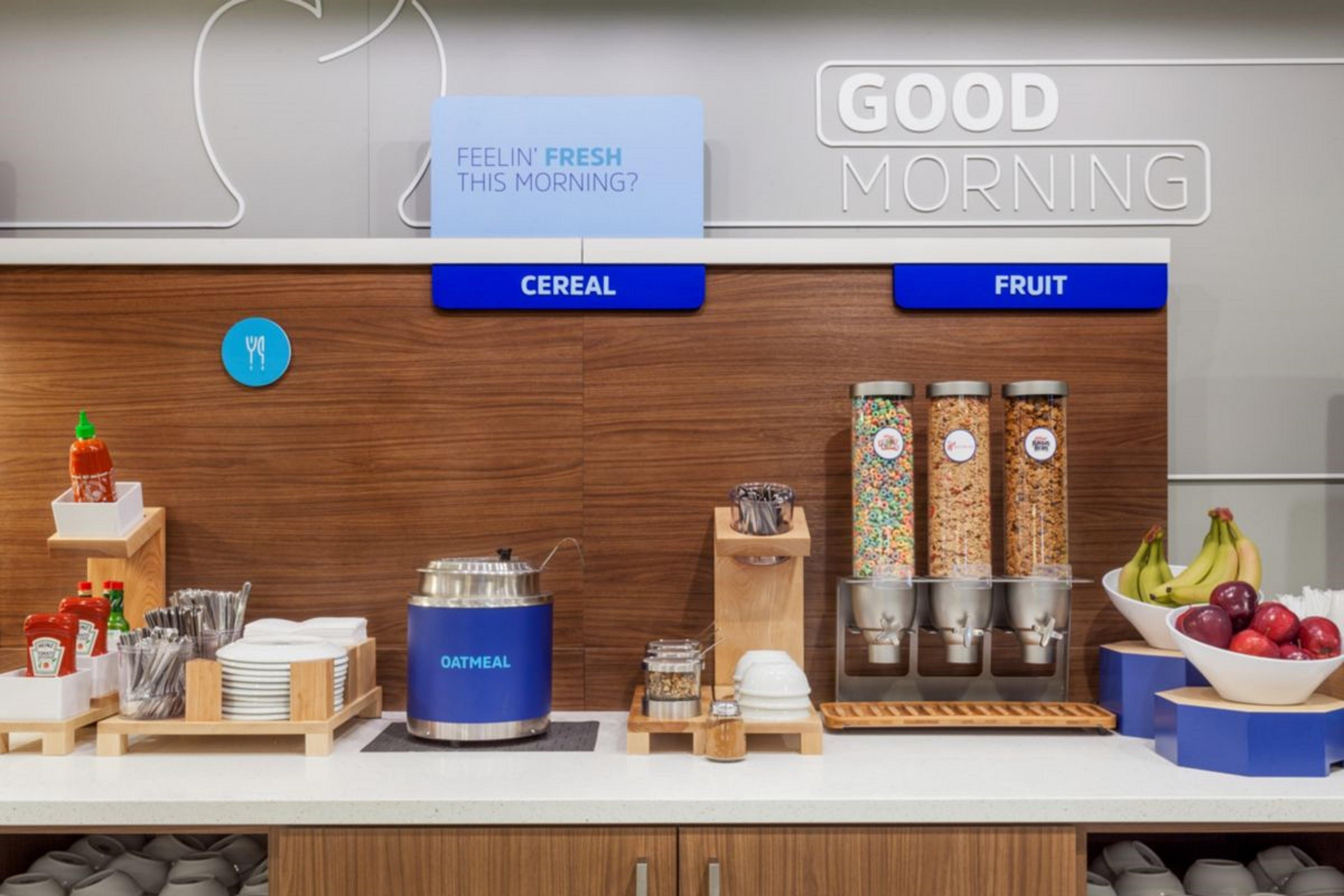 Holiday Inn Express & Suites Okemos - University Area By Ihg Exteriör bild