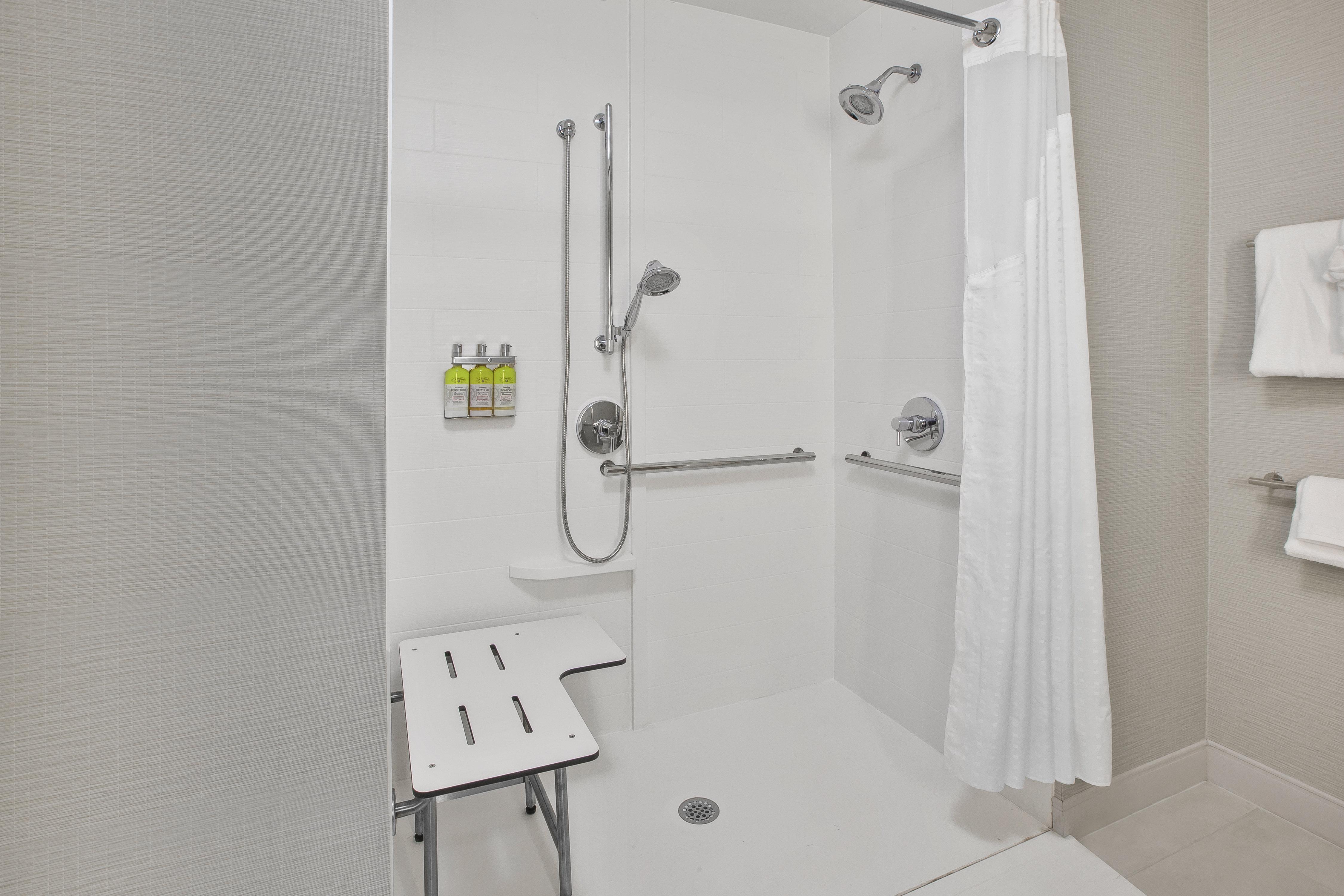 Holiday Inn Express & Suites Okemos - University Area By Ihg Exteriör bild
